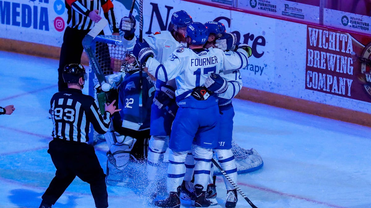 Dickman&#039;s Third-Period Goal Gives Thunder 3-2 Win