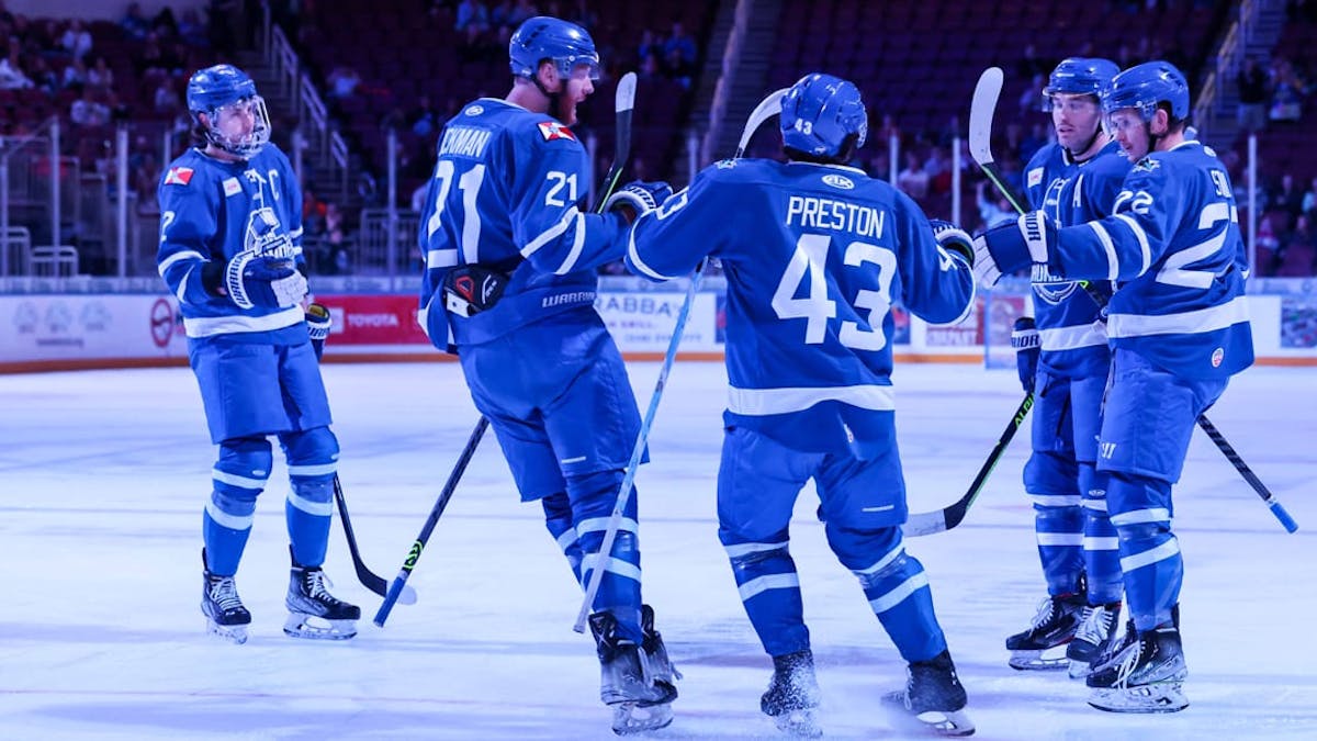 Dickman, Stinil, Preston Pace Thunder Past Rush