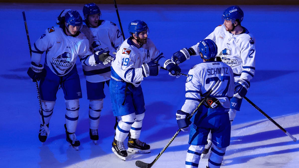 Fournier, Dickman, Theut Lead Thunder Past Idaho