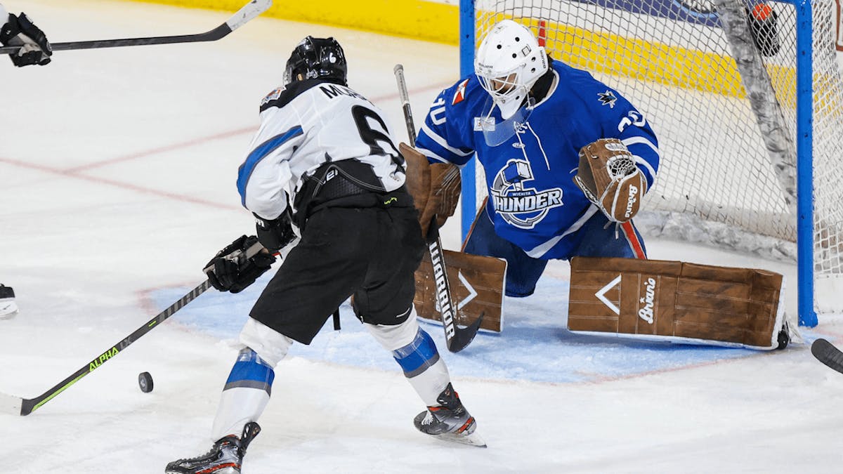 Comeback Falls Short In Loss To Steelheads