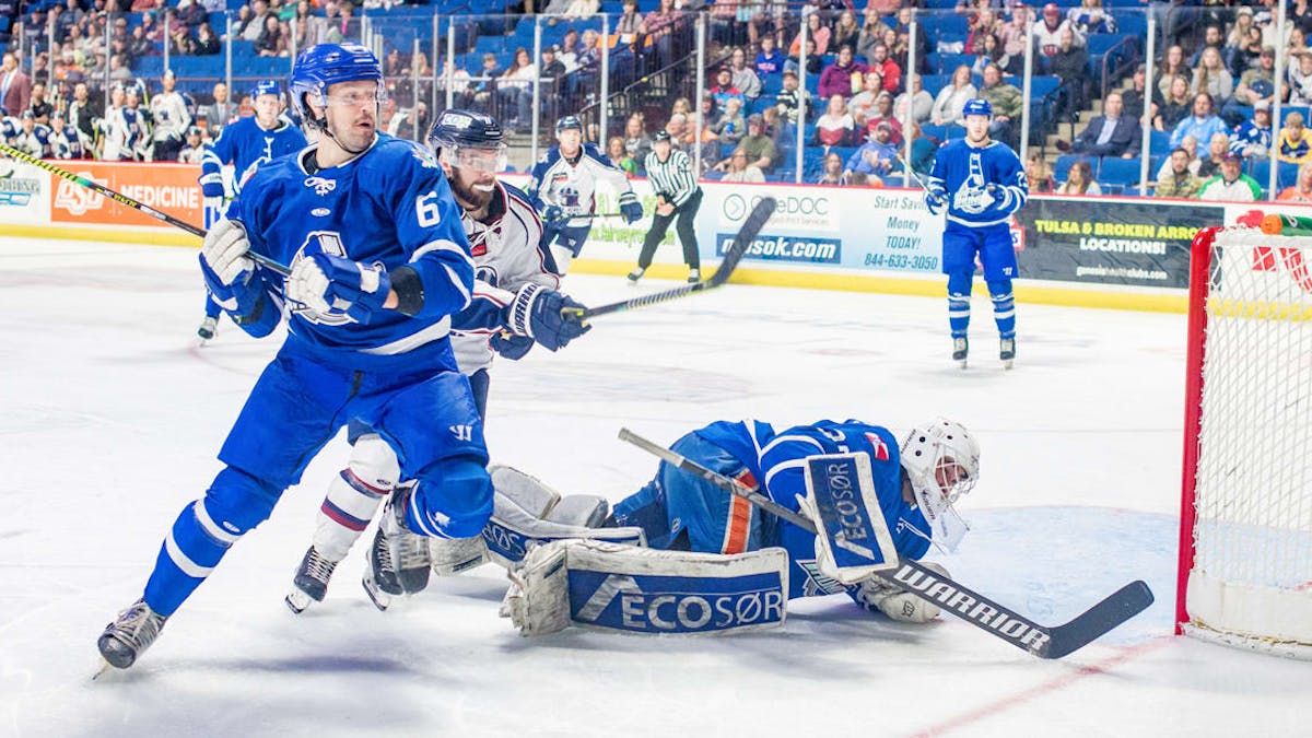 Wichita Goes Black Friday Shopping Tonight In Tulsa