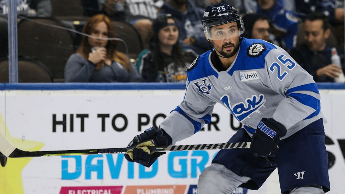 Thunder Makes Three-Team Trade With Indy, Reading