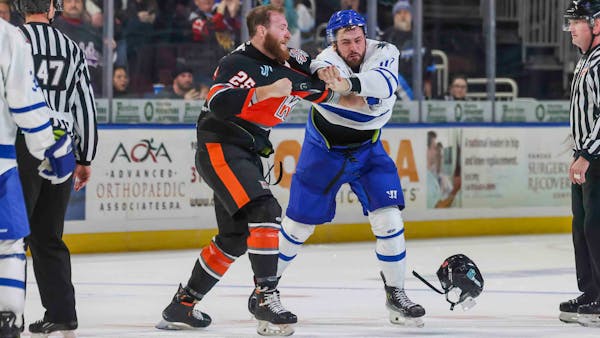 Third Period Sinks Thunder On Friday Night